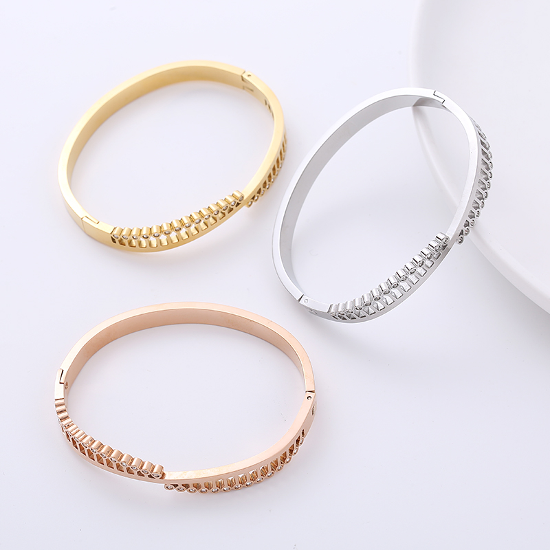 Fashion Geometric Stainless Steel Asymmetrical Irregular Rhinestones Bangle 1 Piece