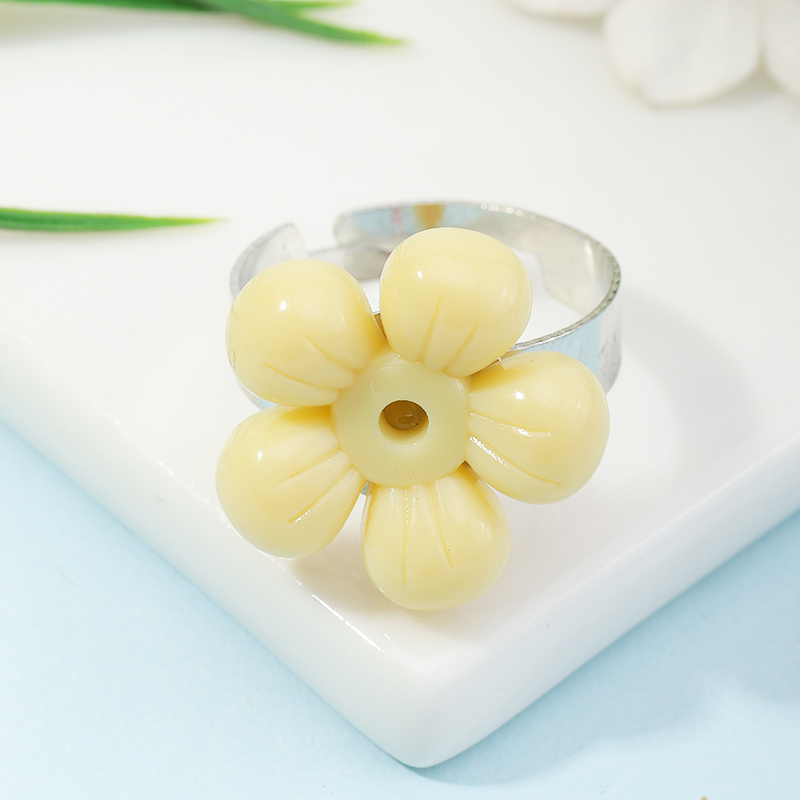 Cute Flower Resin Womenu0027S Open Ring 1 Piece