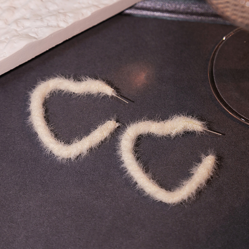 Fashion C Shape Heart Shape Alloy Flocking Plush Womenu0027S Ear Studs 1 Pair