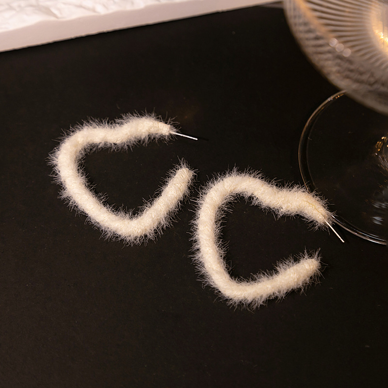 Fashion C Shape Heart Shape Alloy Flocking Plush Womenu0027S Ear Studs 1 Pair