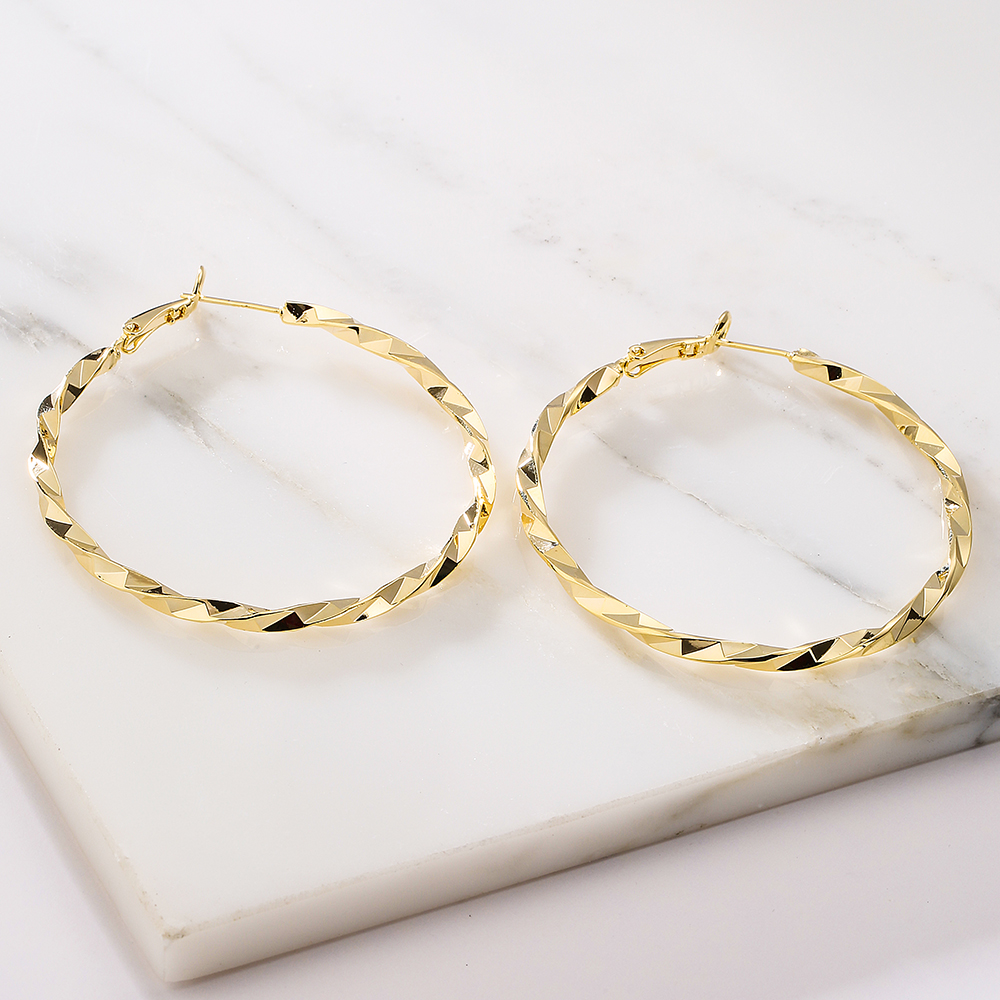 Fashion Solid Color Copper Plating Hoop Earrings 1 Pair