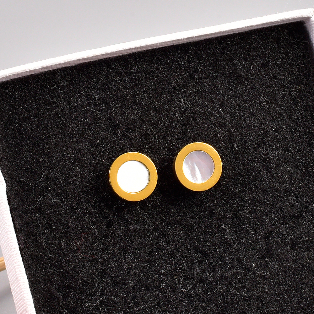 Simple Style Round Titanium Steel Gold Plated Ear Studs 1 Pair