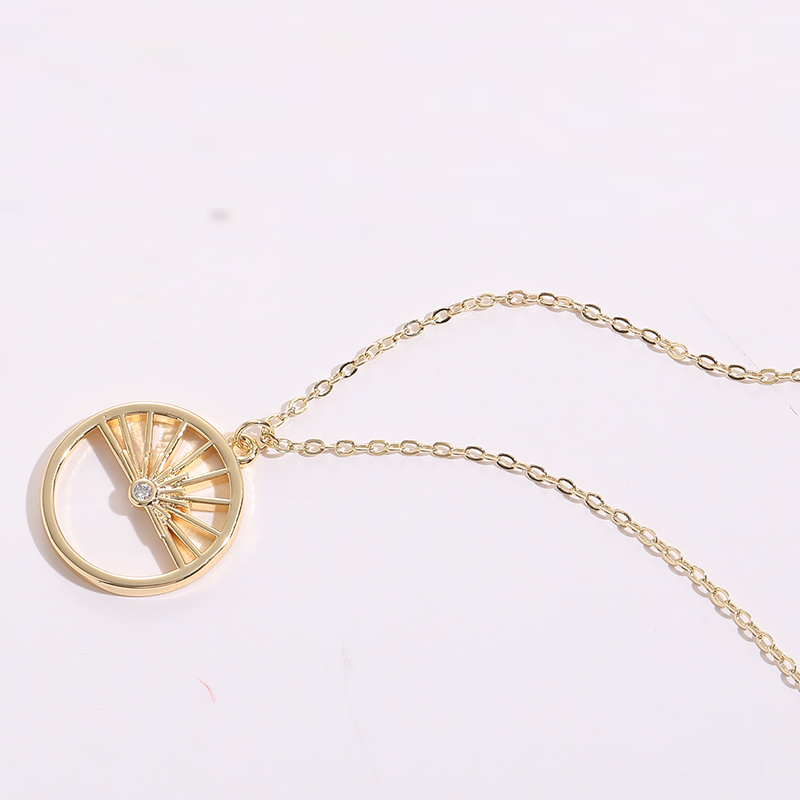 Simple Style Sun Star Copper Gold Plated Zircon Pendant Necklace 1 Piece