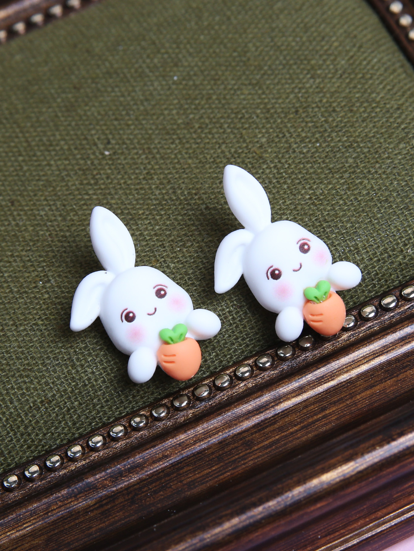 Fashion Rabbit Carrot Resin Womenu0027S Ear Studs 1 Pair