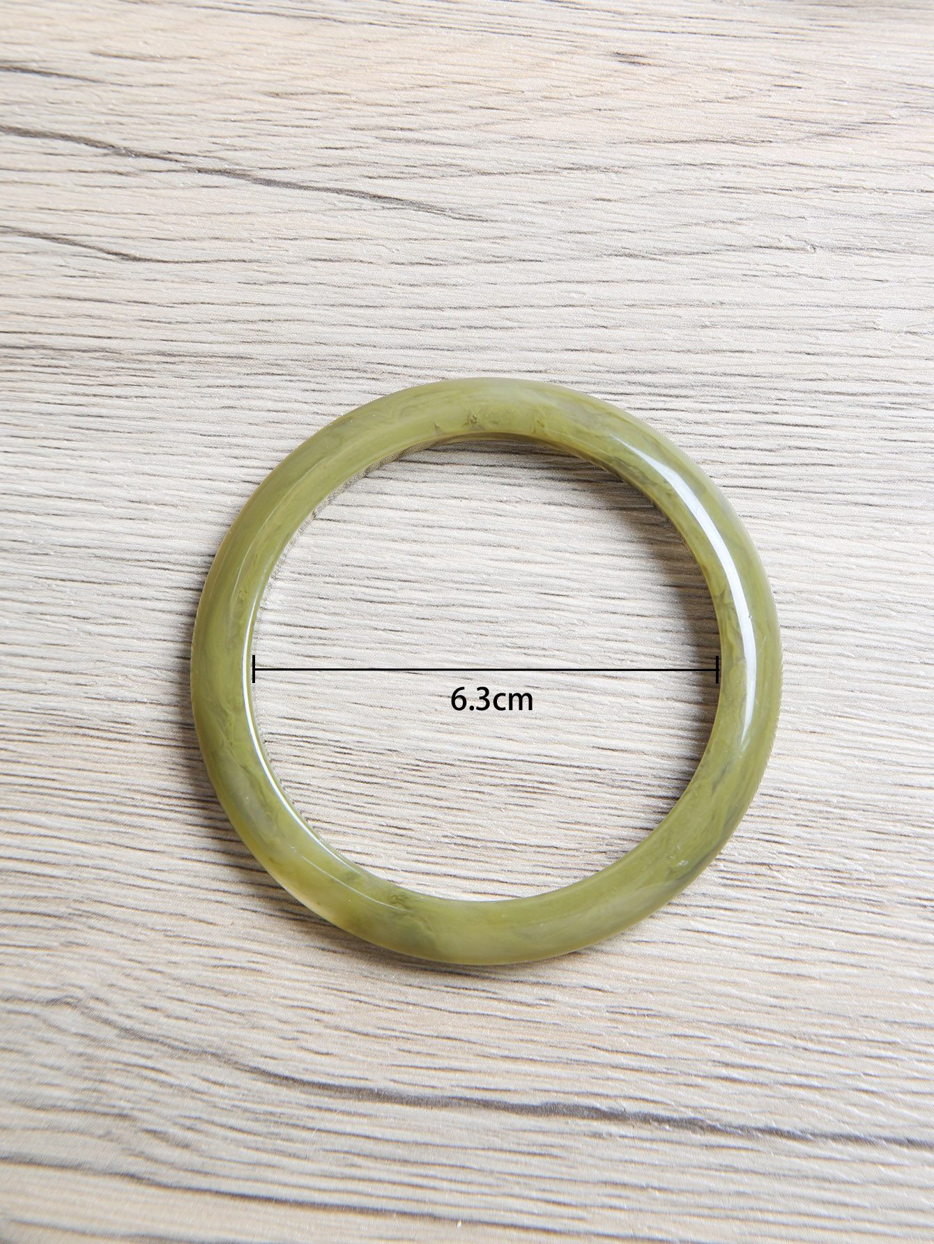 Vintage Style Round Synthetic Resin Womenu0027S Bangle 1 Piece