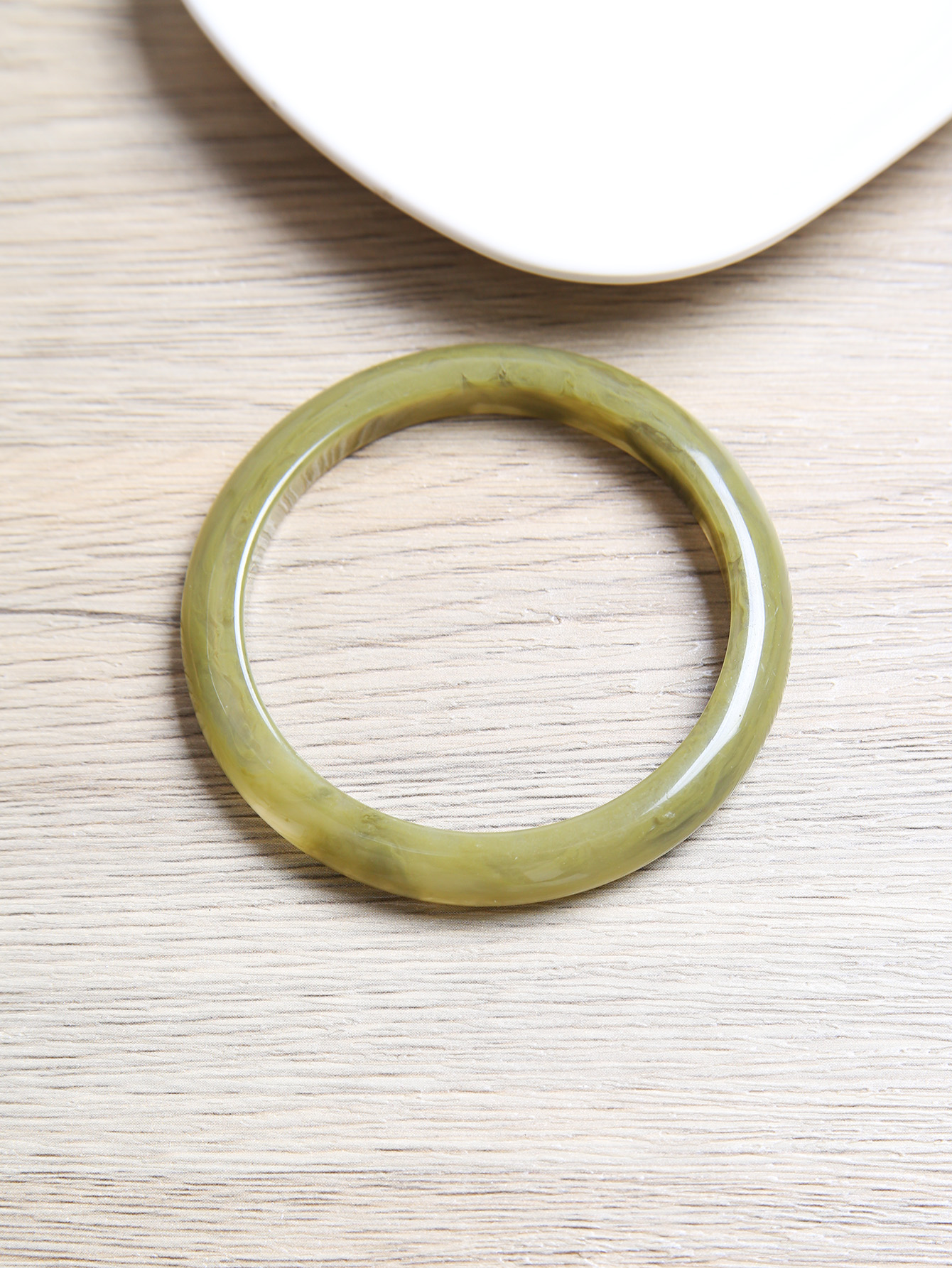 Vintage Style Round Synthetic Resin Womenu0027S Bangle 1 Piece