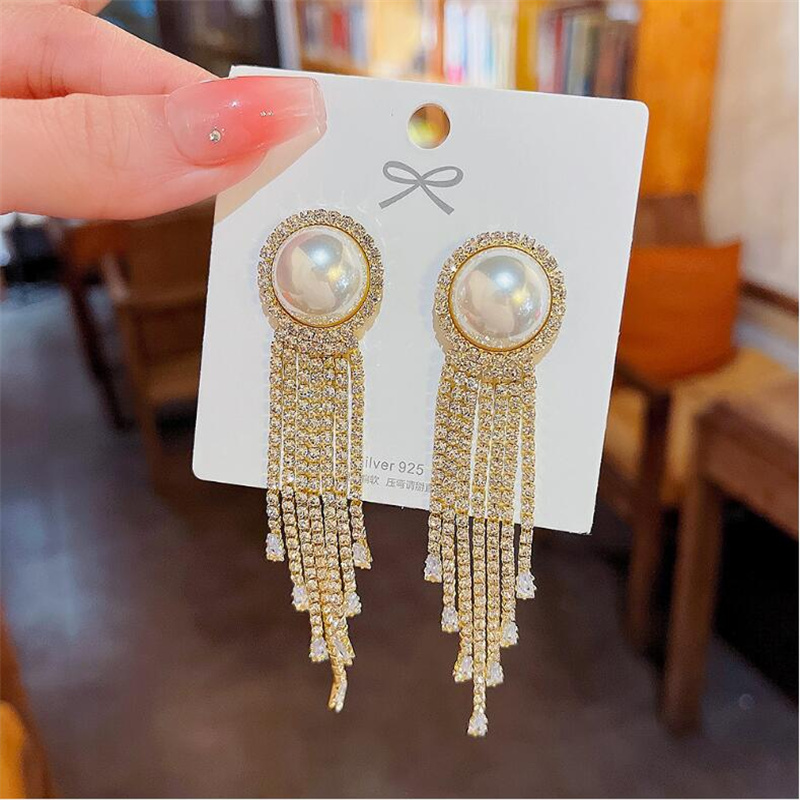 Fashion Round Tassel Copper Inlay Artificial Pearls Rhinestones Zircon Drop Earrings 1 Pair