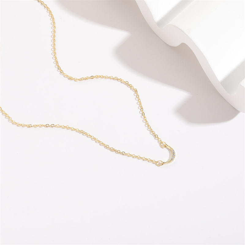 Elegant Moon Copper Gold Plated Zircon Pendant Necklace 1 Piece