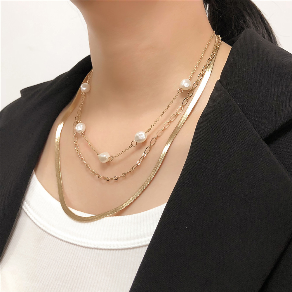 Fashion Solid Color Alloy Pearl Womenu0027S Layered Necklaces 1 Piece