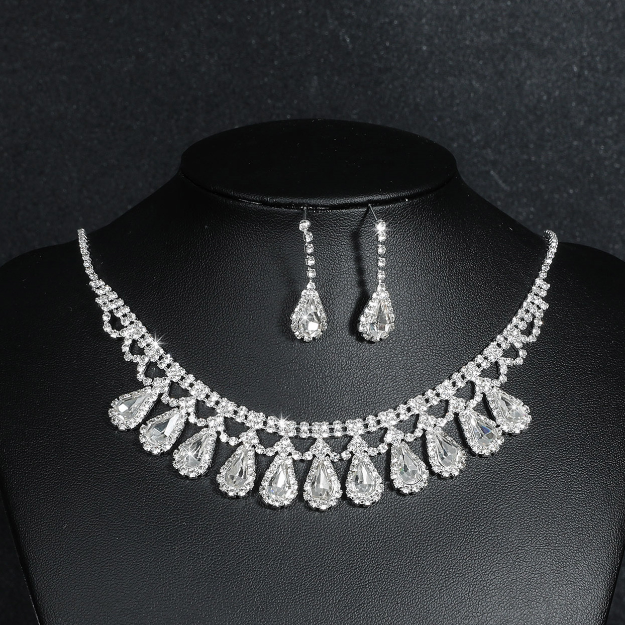 Fashion Water Droplets Tassel Artificial Crystal Metal Inlay Rhinestones Earrings Necklace 1 Set