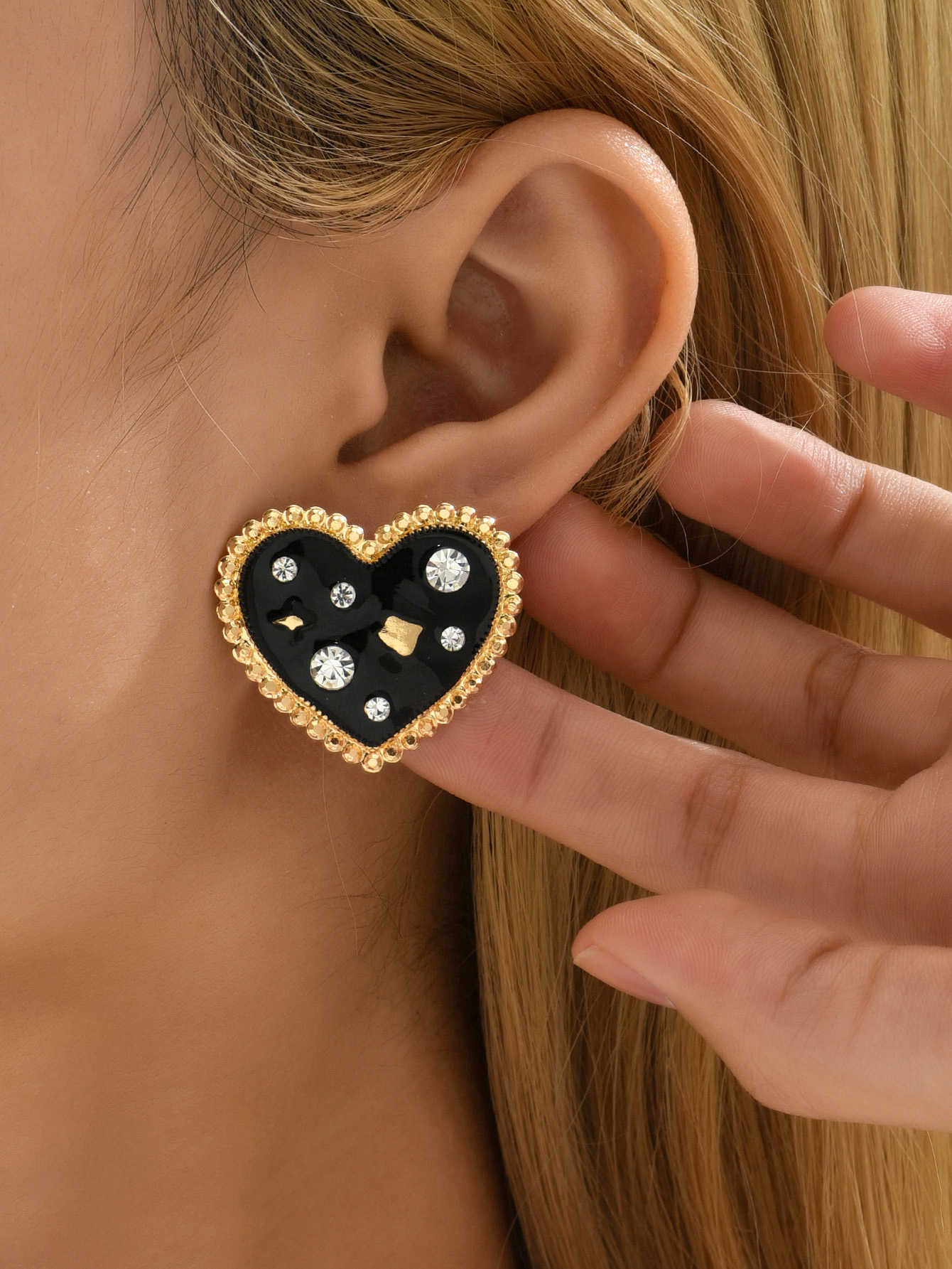 Fashion Heart Shape Alloy Inlay Rhinestones Womenu0027S Ear Studs 1 Pair