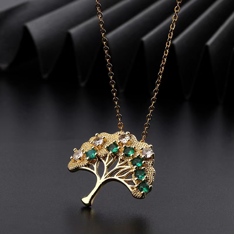 Retro Devilu0027S Eye Tree Heart Shape Alloy Inlay Zircon Womenu0027S Pendant Necklace 1 Piece