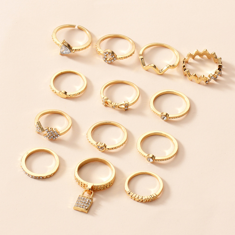 Fashion Heart Shape Bow Knot Lock Alloy Plating Inlay Rhinestones Womenu0027S Rings 1 Set