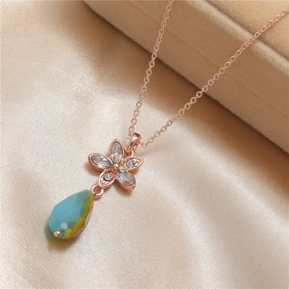 Fashion Water Droplets Flower Alloy Inlay Artificial Gemstones Womenu0027S Pendant Necklace 1 Piece