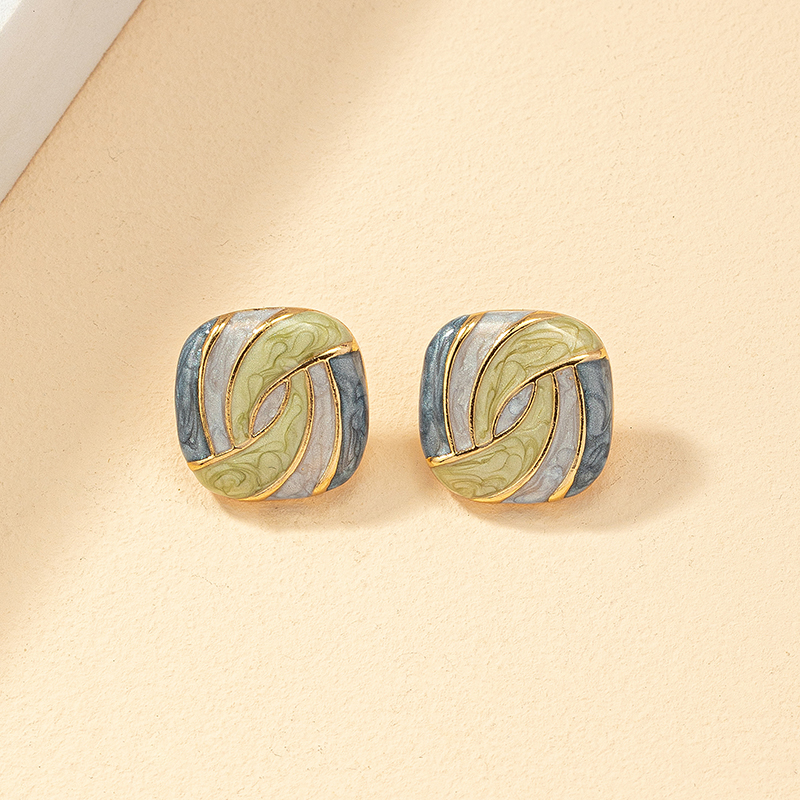 Retro Geometric Alloy Enamel Womenu0027S Ear Studs 1 Pair