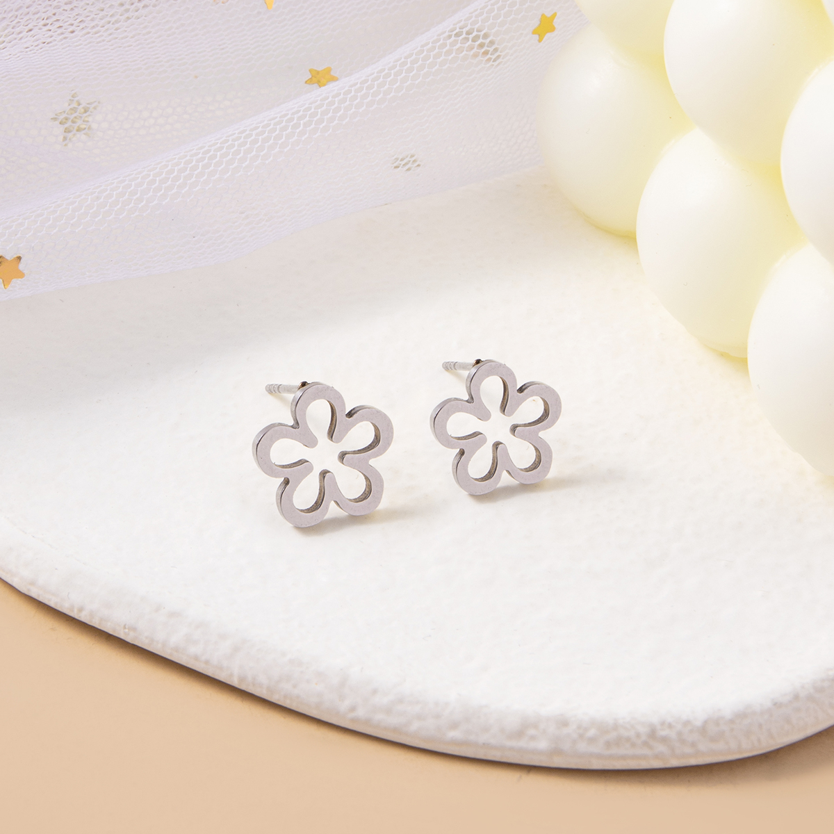 Simple Style Flower Alloy Hollow Out Womenu0027S Ear Studs 1 Pair