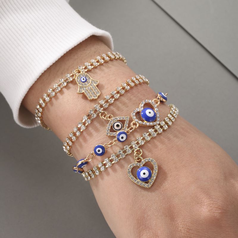 Retro Devilu0027S Eye Starfish Heart Shape Alloy Inlay Rhinestones Womenu0027S Bracelets 1 Piece