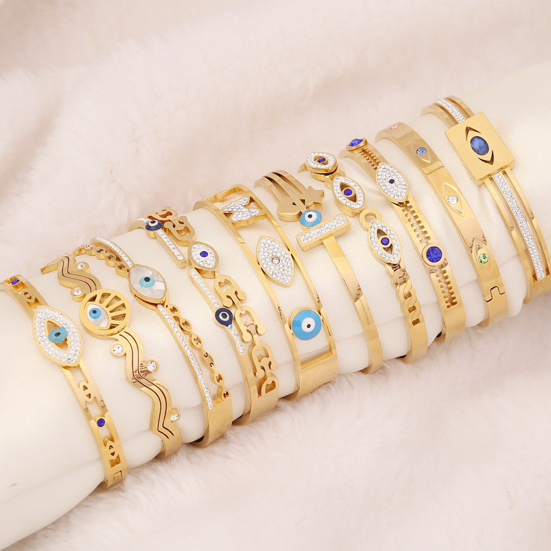 Fashion Eye Stainless Steel Plating Zircon Bangle 1 Piece