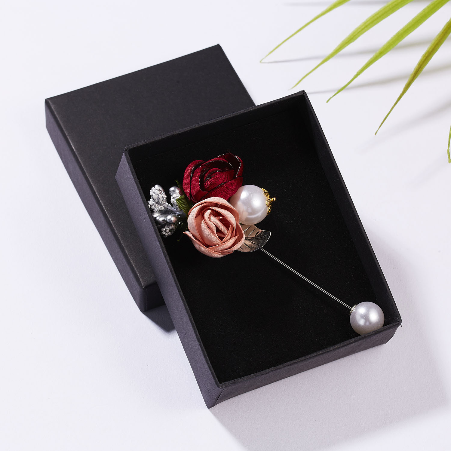 Fashion Rose Alloy Inlay Pearl Womenu0027S Brooches 1 Piece