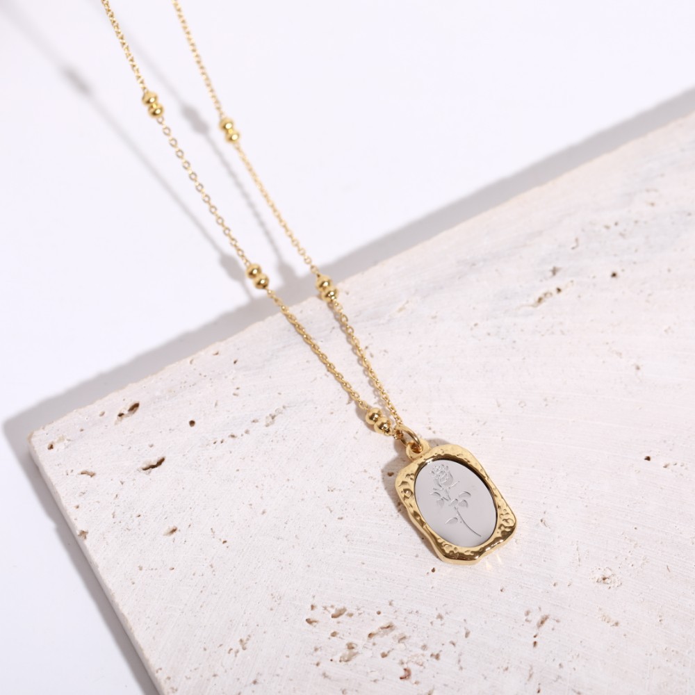 Retro Flower Stainless Steel Plating Pendant Necklace 1 Piece