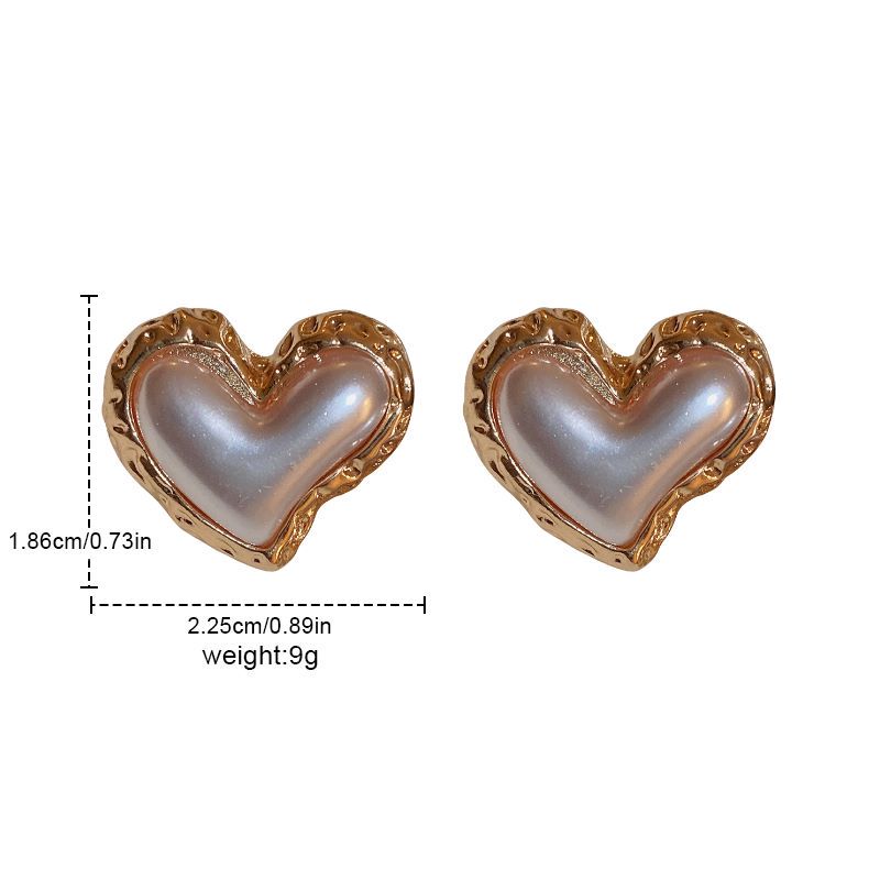 Retro Heart Shape Imitation Pearl Alloy Womenu0027S Ear Studs 1 Pair