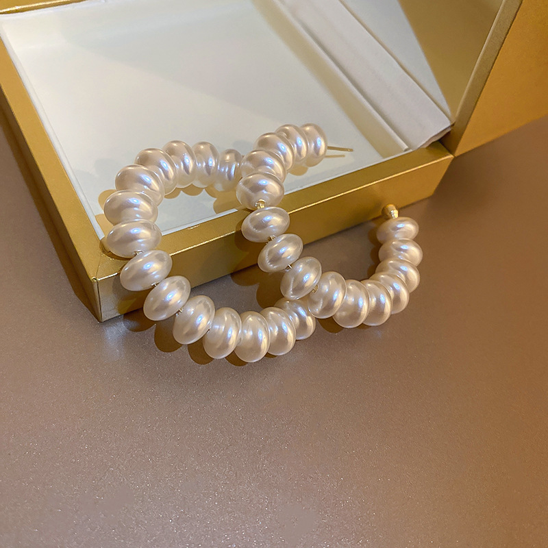 Elegant Oversized C Shape Alloy Baroque Pearls Pearl Womenu0027S Hoop Earrings 1 Piece