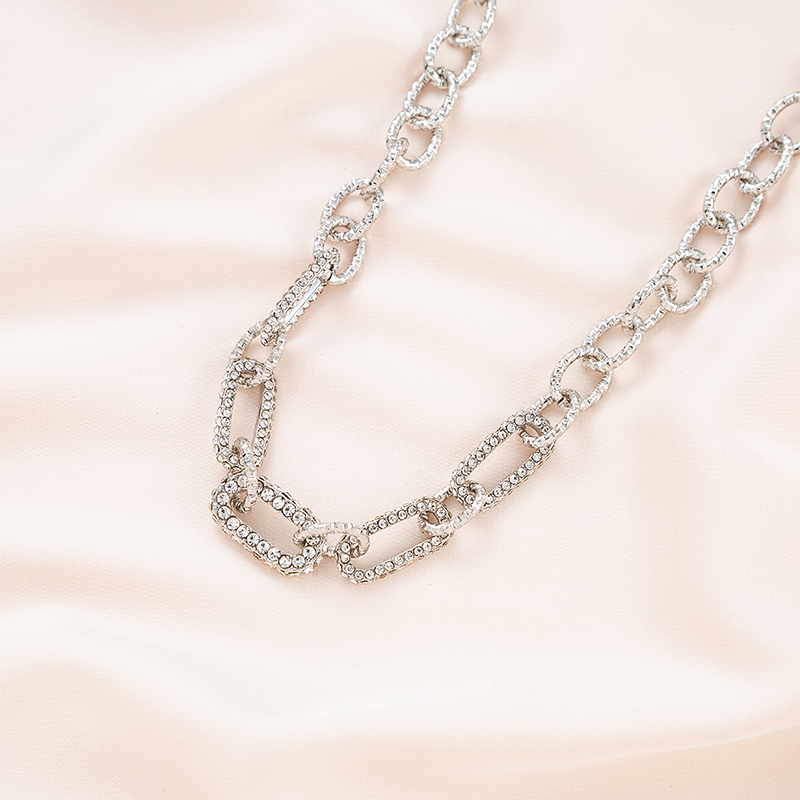 Elegant Solid Color Titanium Steel Platinum Plated Inlay Zircon Necklace 1 Piece