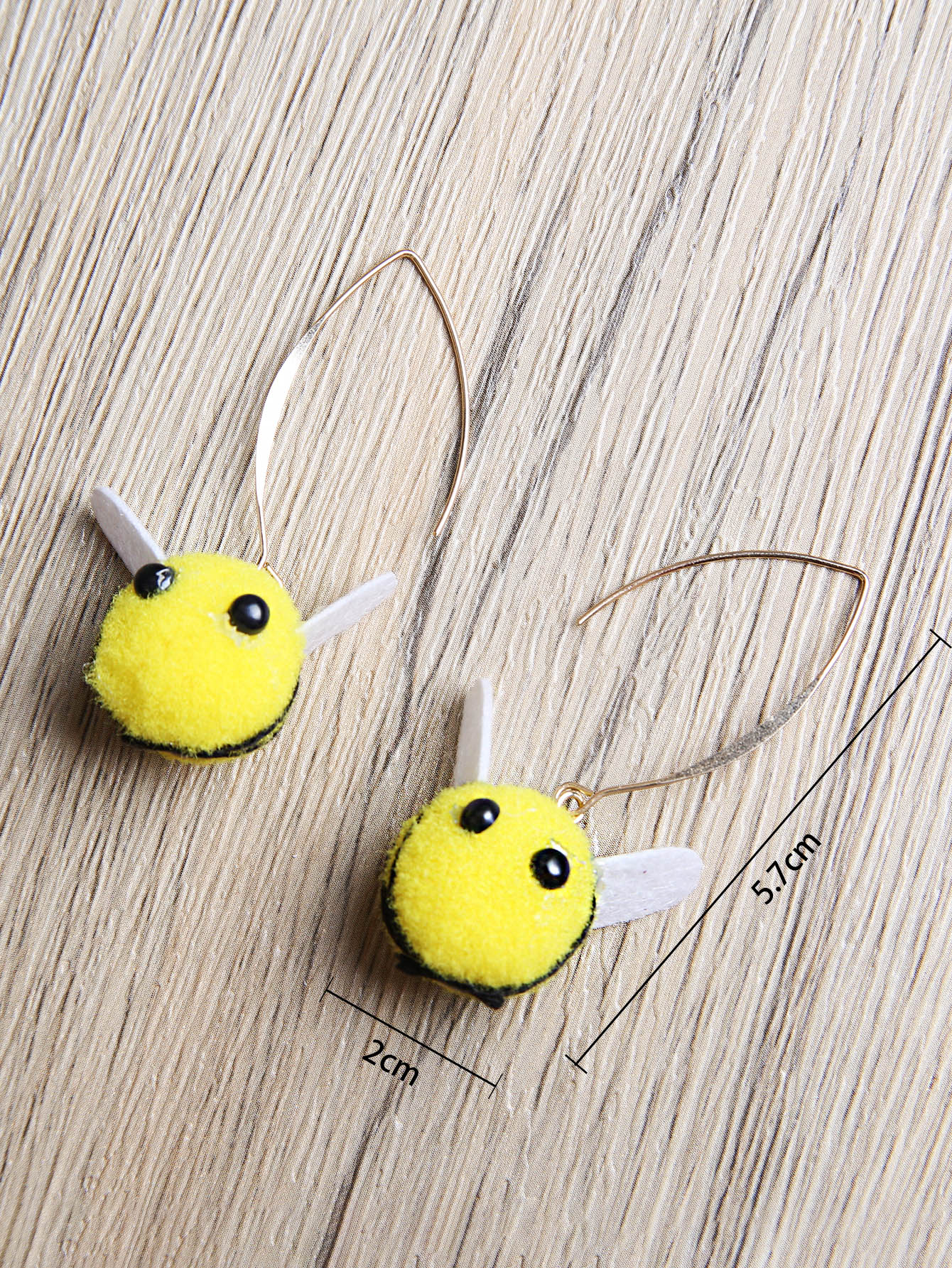 Sweet Bee Alloy Flocking Womenu0027S Ear hook 1 Pair