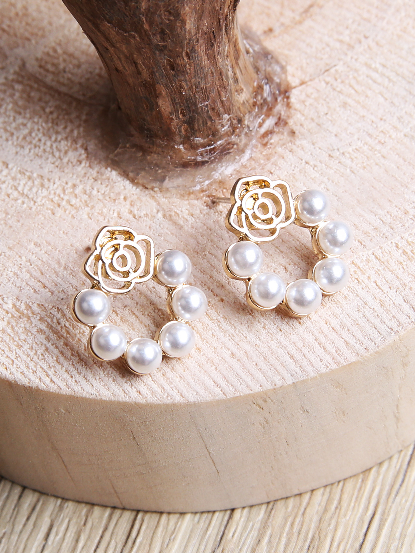 Sweet Flower Imitation Pearl Alloy Womenu0027S Earrings 1 Pair