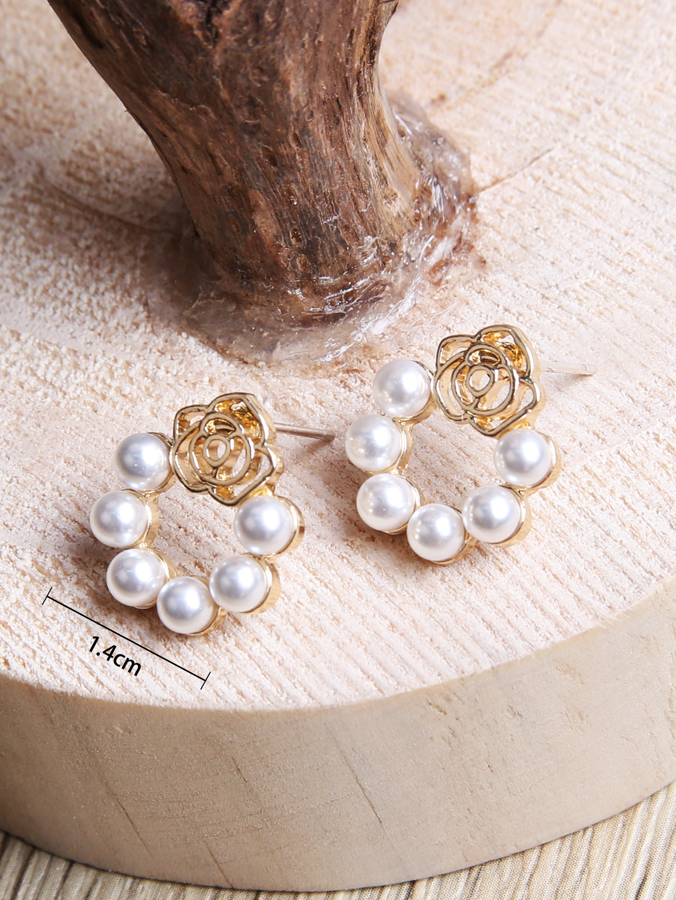 Sweet Flower Imitation Pearl Alloy Womenu0027S Earrings 1 Pair