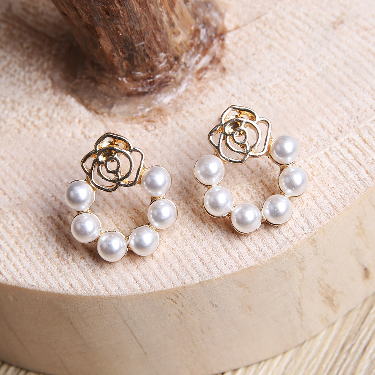 Sweet Flower Imitation Pearl Alloy Womenu0027S Earrings 1 Pair