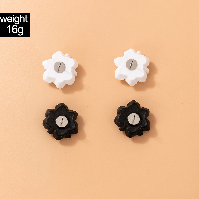 Simple Style Flower Alloy Three-dimensional Womenu0027S Ear Studs 1 Pair