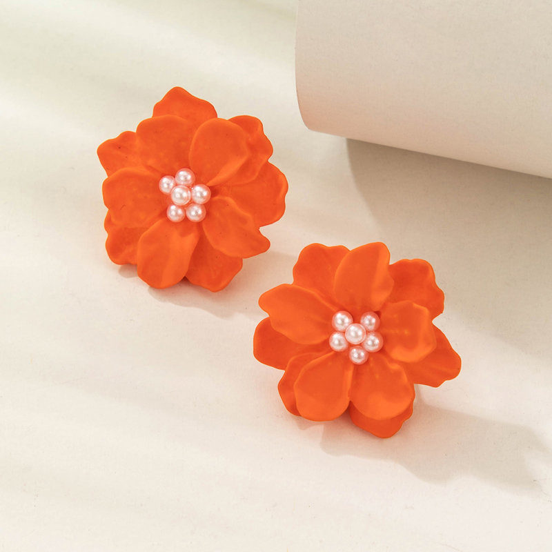 Simple Style Flower Alloy Three-dimensional Womenu0027S Ear Studs 1 Pair