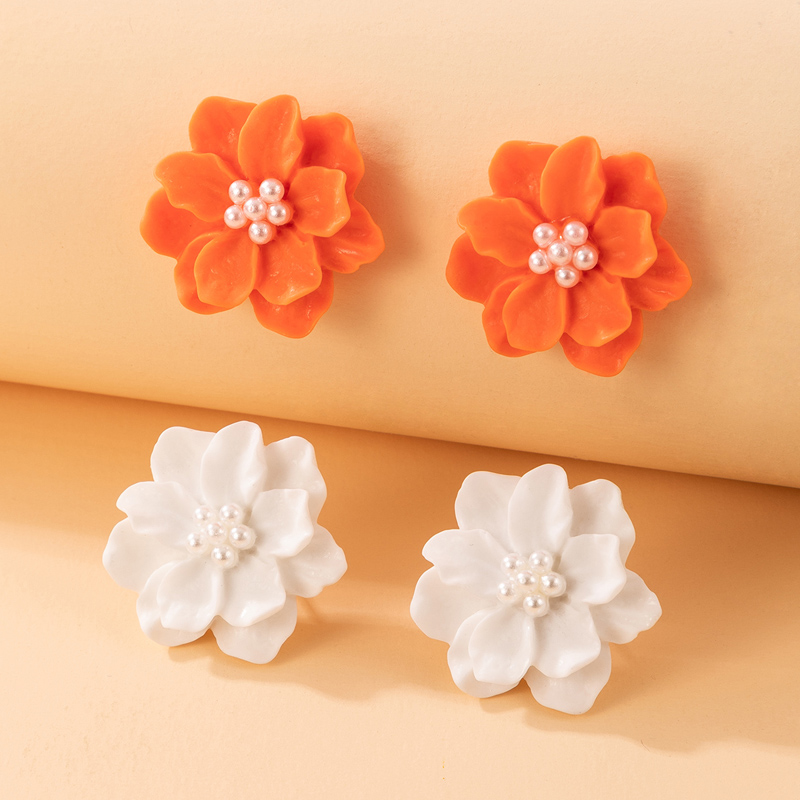 Simple Style Flower Alloy Three-dimensional Womenu0027S Ear Studs 1 Pair