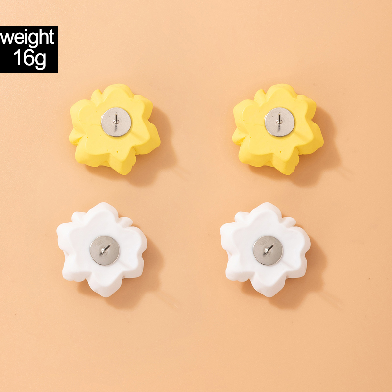 Simple Style Flower Alloy Three-dimensional Womenu0027S Ear Studs 1 Pair