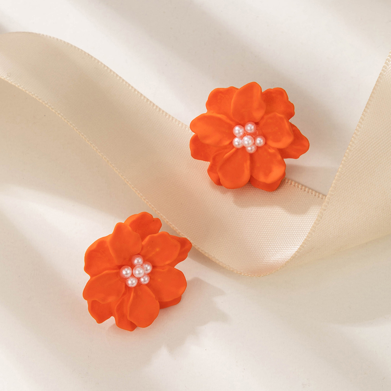 Simple Style Flower Alloy Three-dimensional Womenu0027S Ear Studs 1 Pair