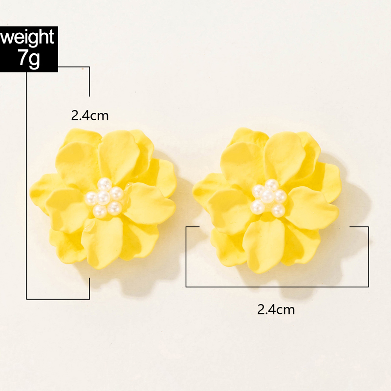 Simple Style Flower Alloy Three-dimensional Womenu0027S Ear Studs 1 Pair