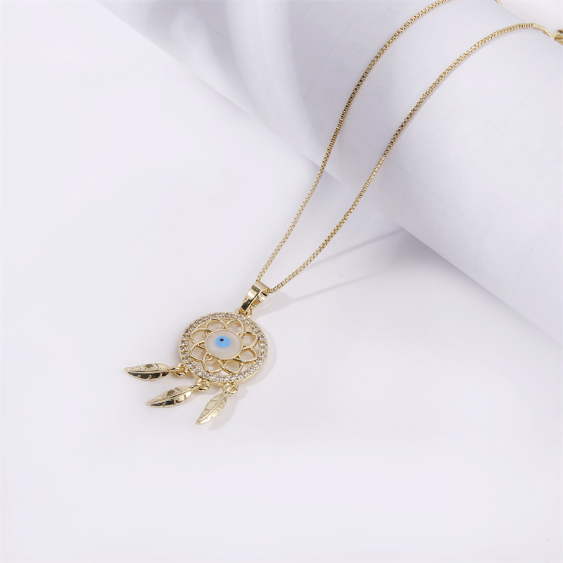 Fashion Devilu0027S Eye Copper Hollow Out Zircon Pendant Necklace 1 Piece