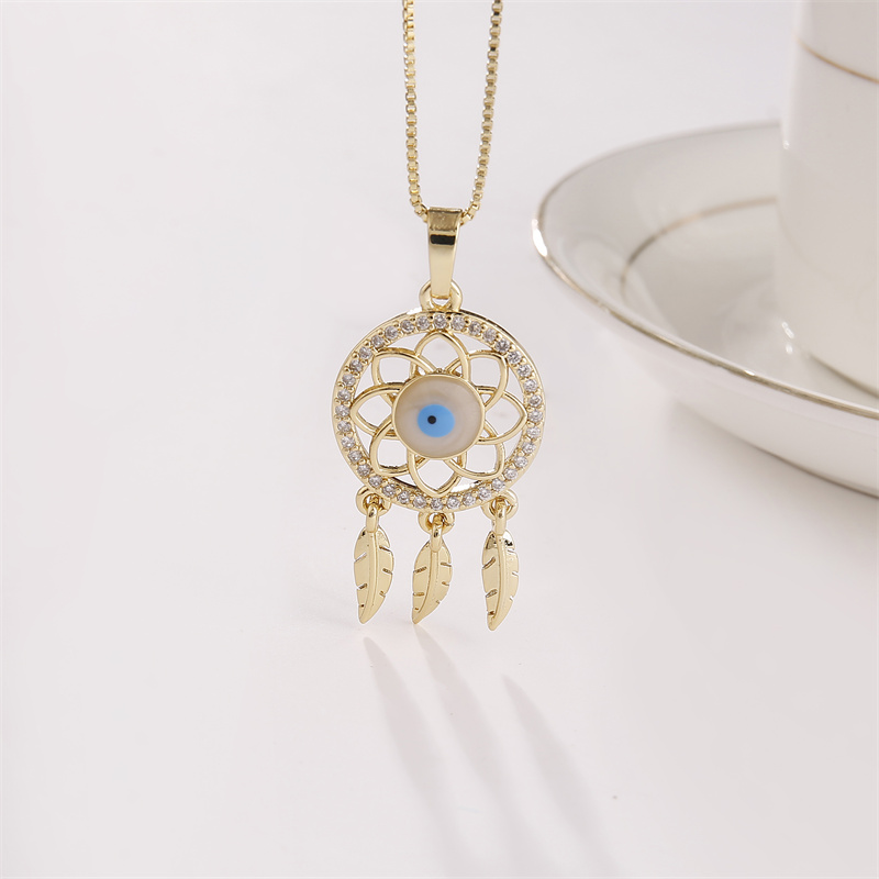 Fashion Devilu0027S Eye Copper Hollow Out Zircon Pendant Necklace 1 Piece