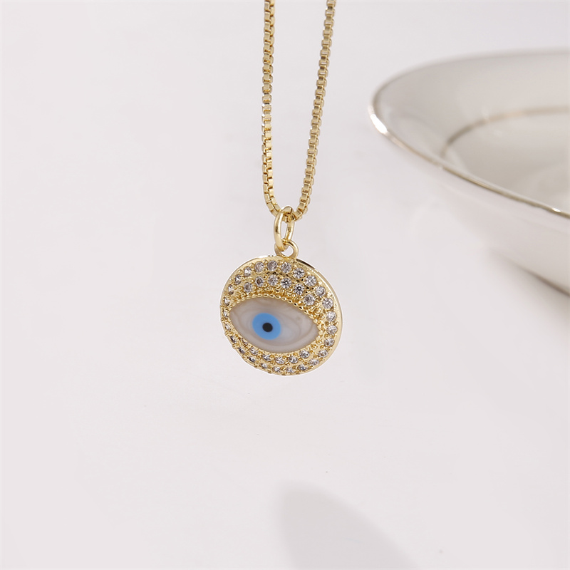 Fashion Devilu0027S Eye Copper Hollow Out Zircon Pendant Necklace 1 Piece