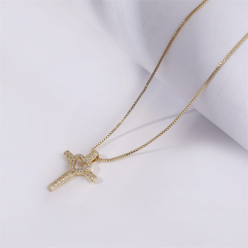 Luxurious Cross Copper Inlay Zircon Pendant Necklace 1 Piece