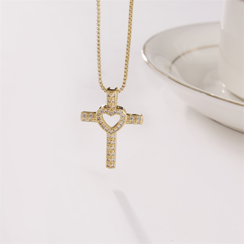 Luxurious Cross Copper Inlay Zircon Pendant Necklace 1 Piece