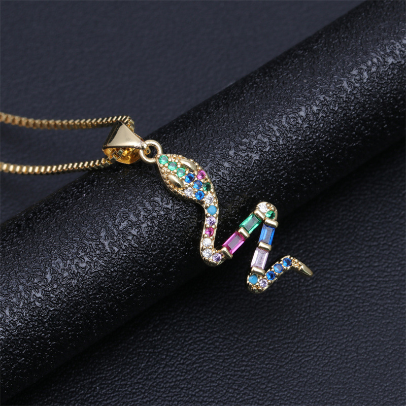 Fashion Snake Copper Plating Zircon Pendant Necklace