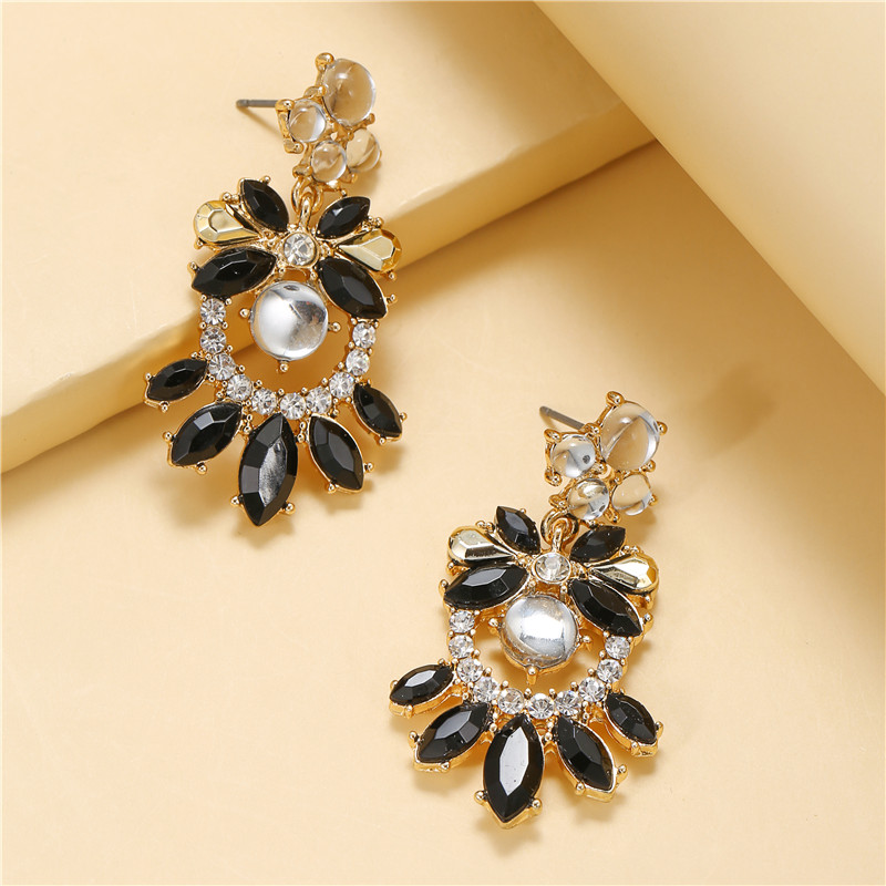 Baroque Style Round Oval Alloy Inlay Crystal Womenu0027S Drop Earrings 1 Pair