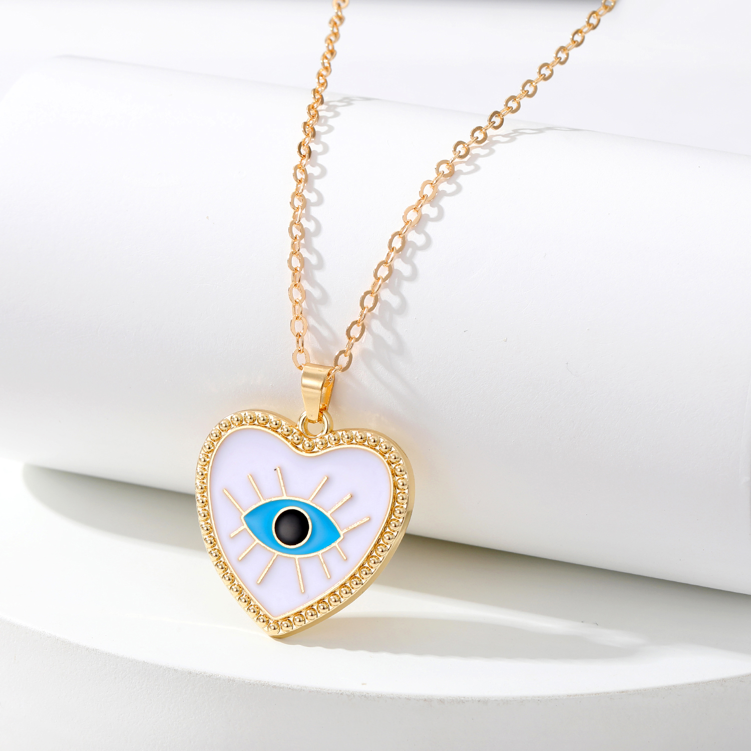 Fashion Devilu0027S Eye Heart Shape Alloy Womenu0027S Pendant Necklace 1 Piece