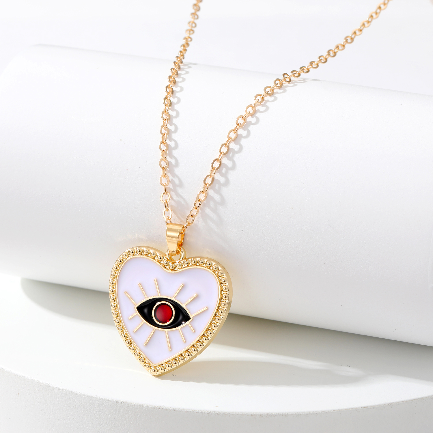 Fashion Devilu0027S Eye Heart Shape Alloy Womenu0027S Pendant Necklace 1 Piece