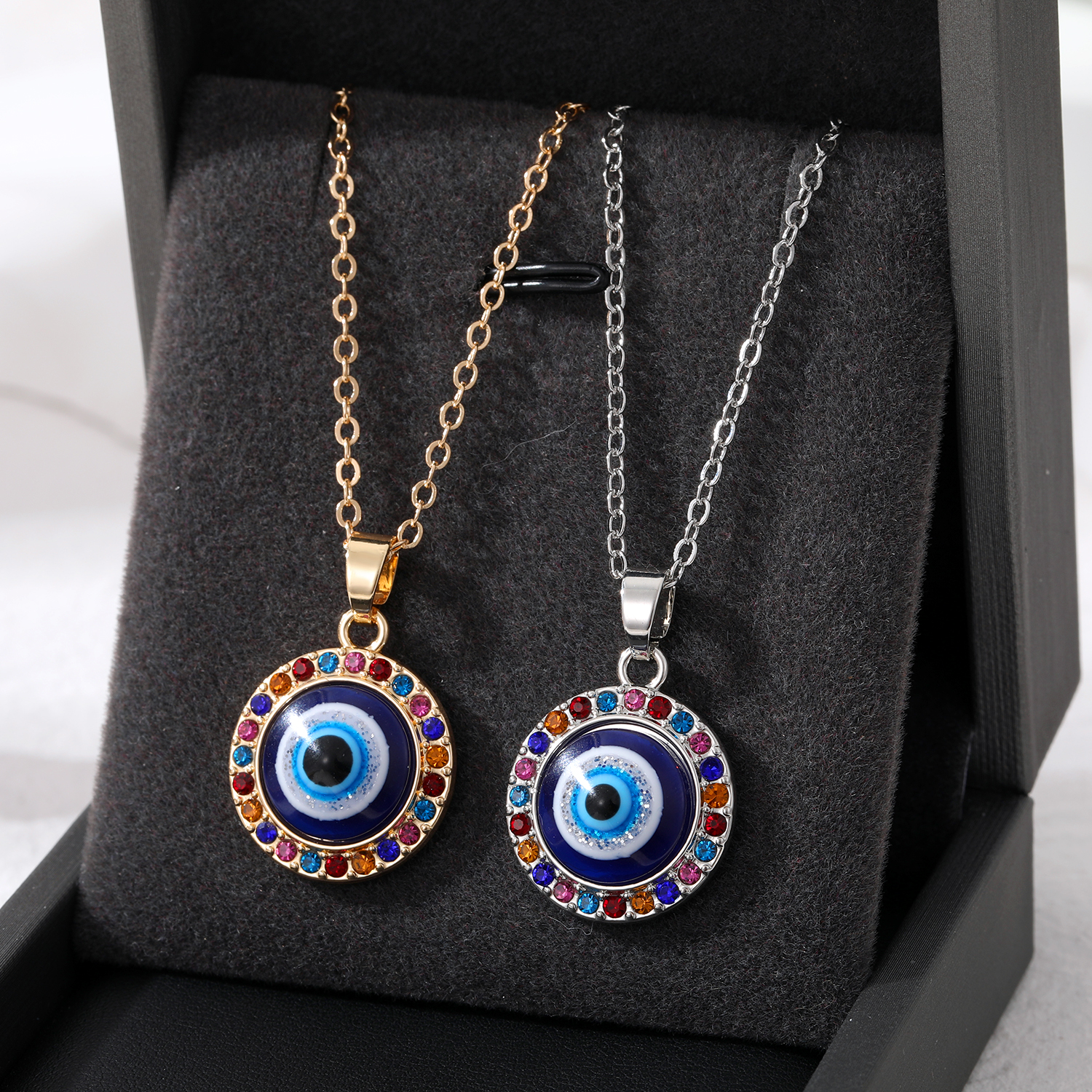 Simple Style Devilu0027S Eye Alloy Plating Rhinestones Womenu0027S Pendant Necklace 1 Piece