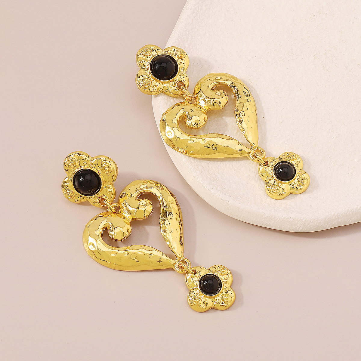 Classical Heart Shape Alloy Plating Inlay Resin Womenu0027S Drop Earrings 1 Pair