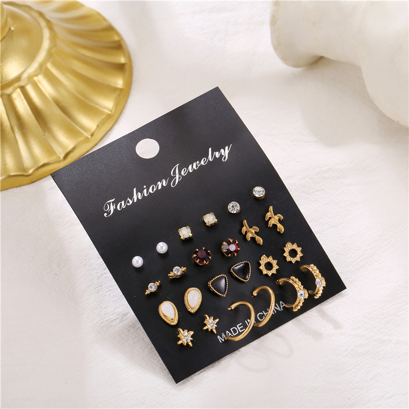 Simple Style Round Star Water Droplets Alloy Inlay Rhinestones Pearl Womenu0027S Ear Studs 1 Set