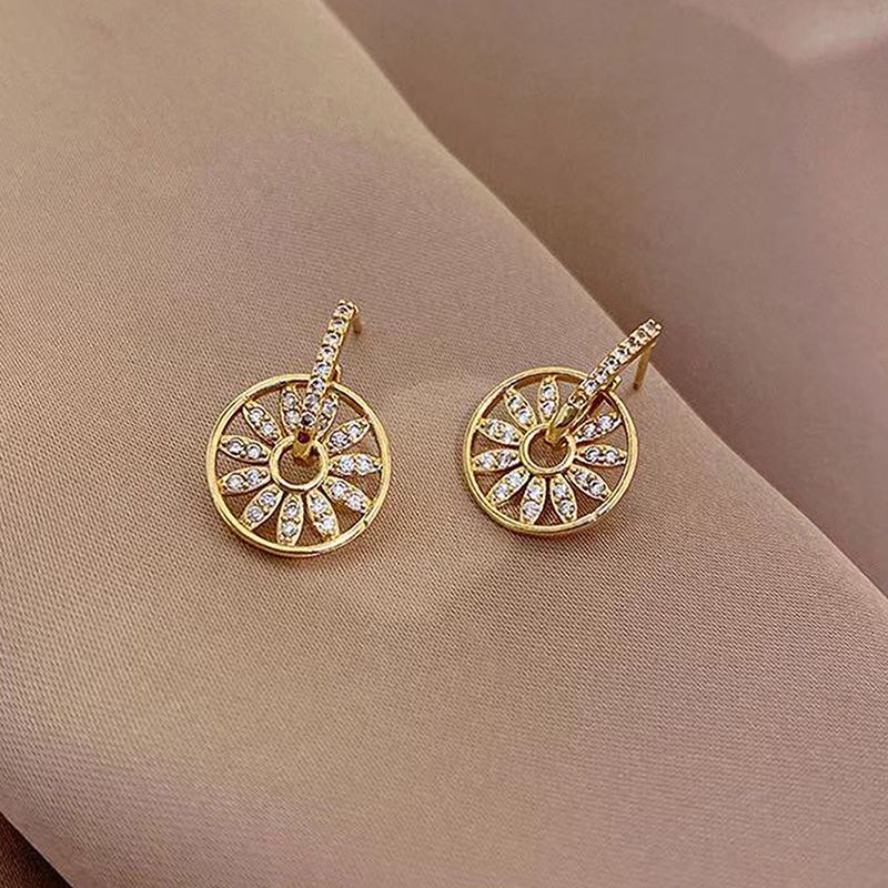 Simple Style Round Copper Plating Hollow Out Inlay Zircon Drop Earrings 1 Pair